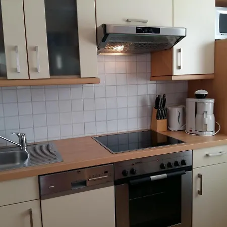 Apartment H 11 *